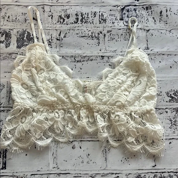NWT By Anthropologie Ruffle Lace Bra in Ivory Size Large - Picture 3 of 6